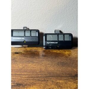 Preowned Chamberlain 953ESTD Garage Door Remote Lot (2) Security+2.0 OEM HBW7359